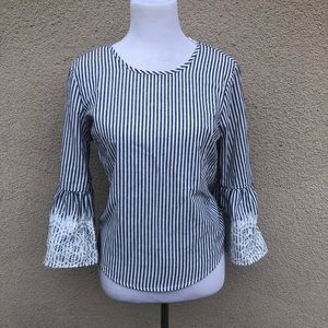 Kontrol striped bell sleeve blouse gray white